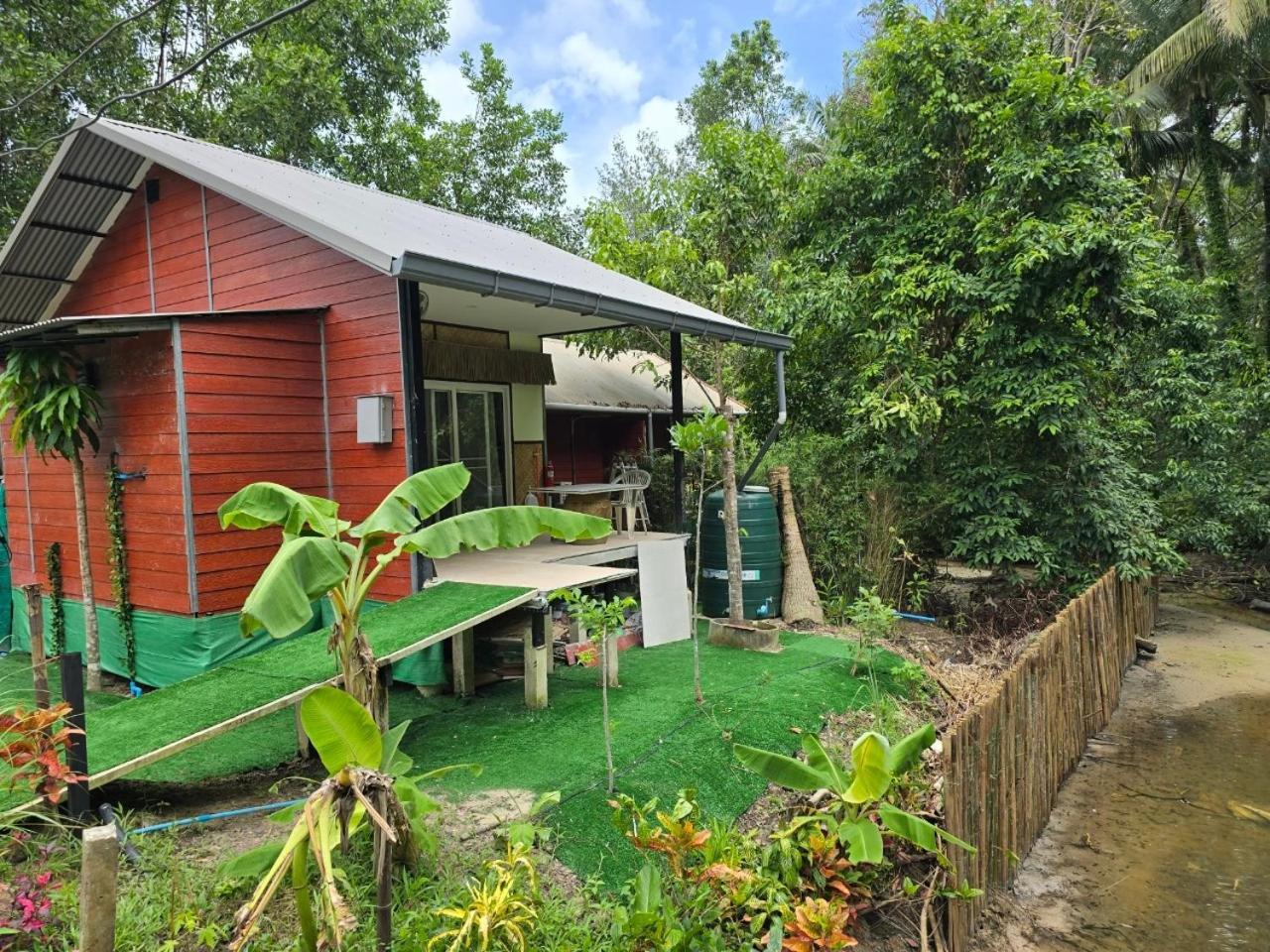 Pink Kangaroo Bungalows Ko Kut Екстер'єр фото